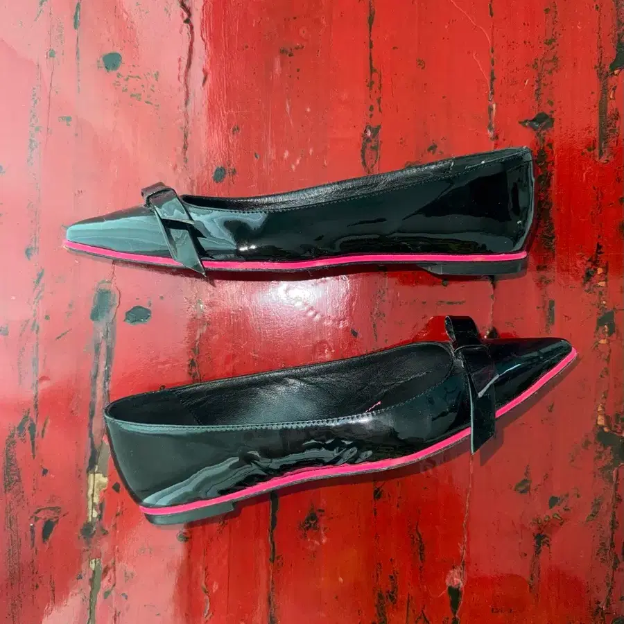 Patent Leather Pink Trim ribbon Flats