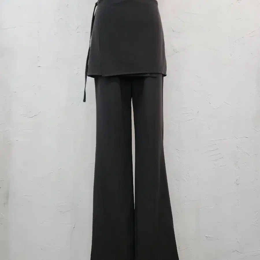 랩 스커트 부츠컷팬츠 블랙