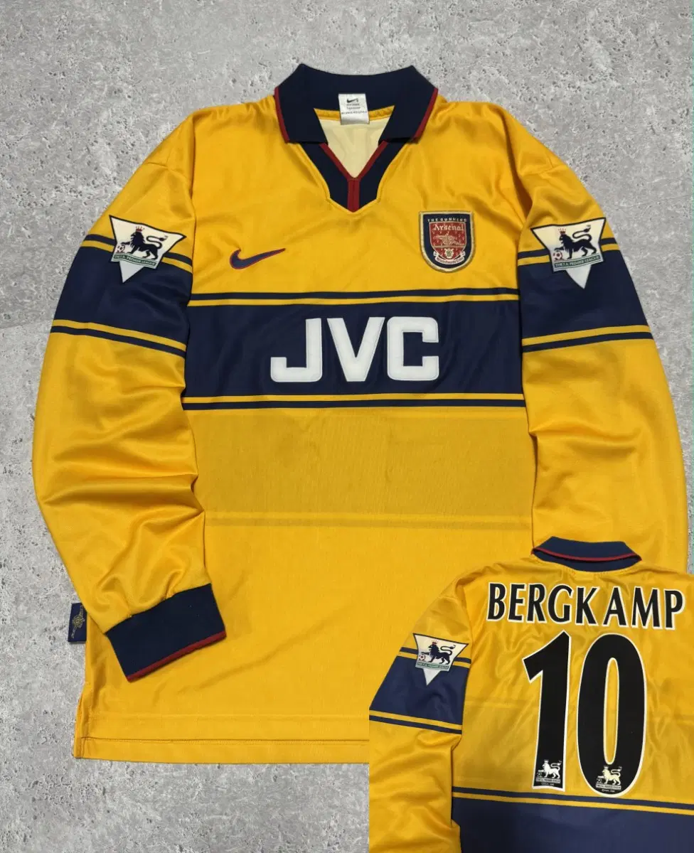 나이키 아스날 97-99 어웨이 지급용 유니폼 긴팔 NO.10 베르캄프