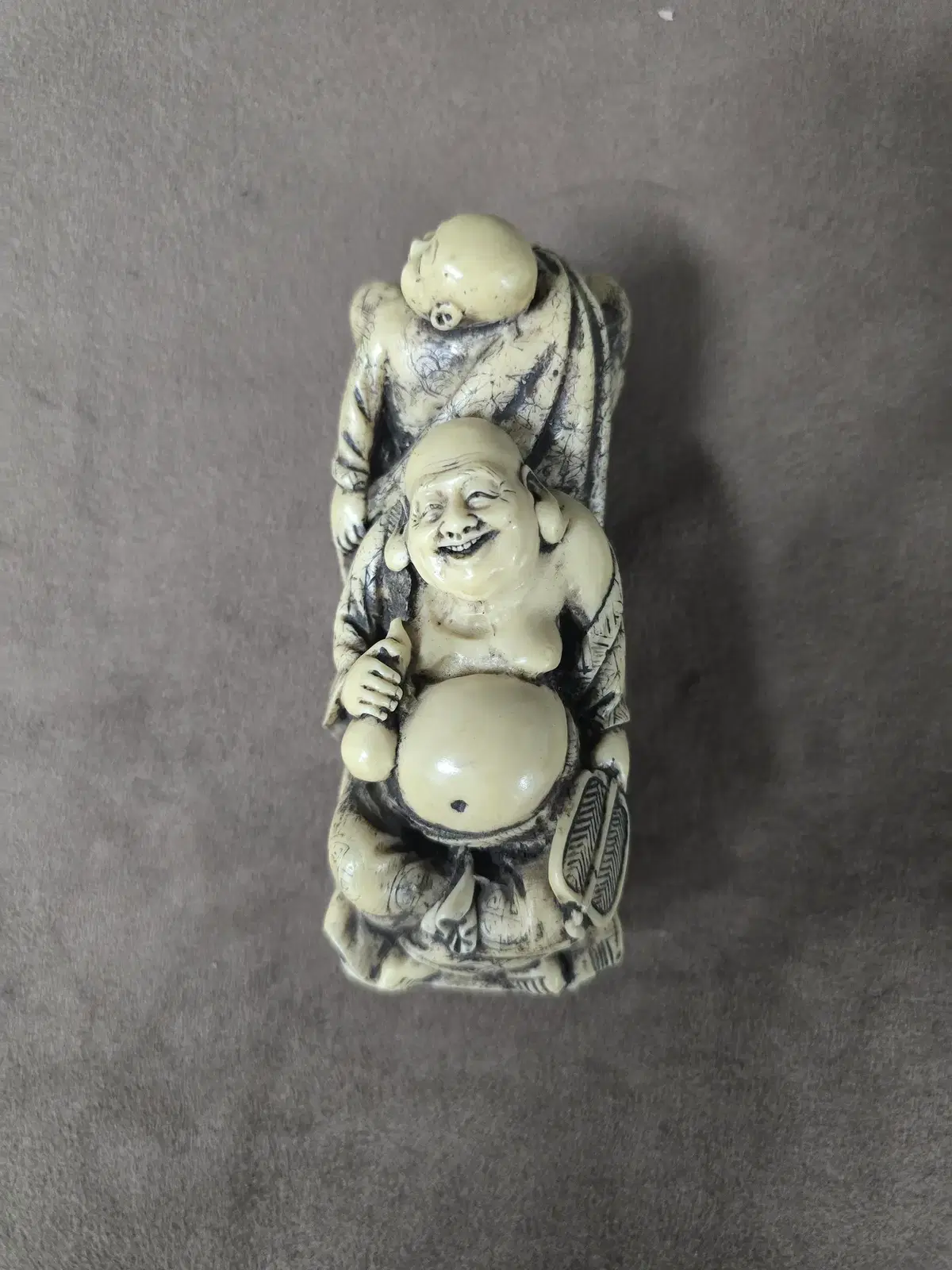 상아레진 포대화상 인테리어 소품 / 복주머니 조각상 오브제