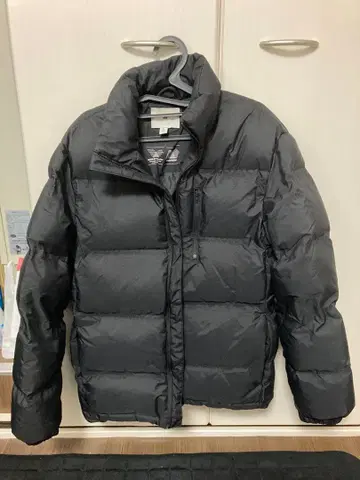 H&M 다운 자켓 블랙 S 사이즈