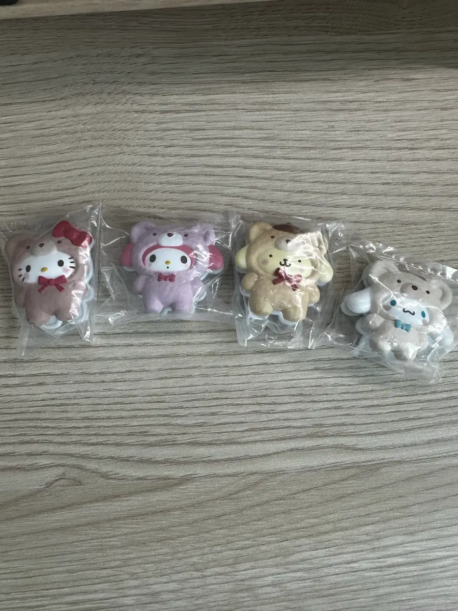 미개봉) 산리오 집게 캡슐 가챠 키티 폼폼푸린 시나모롤 마이멜로디