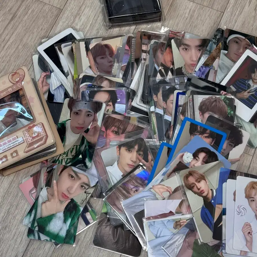 더보이즈 현재 포카 포토카드 일괄 양도 판매