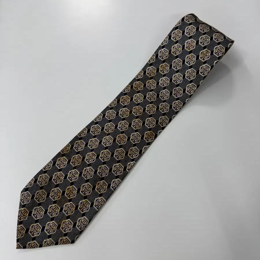 디올(Dior) 명품 실크 넥타이 9.2cm