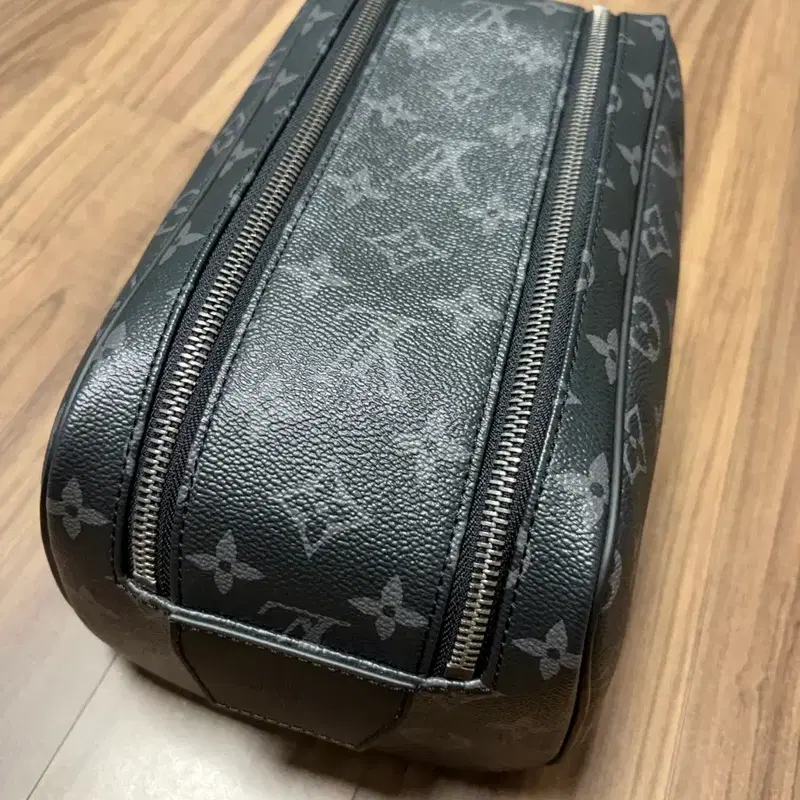 루이비통 도프키트