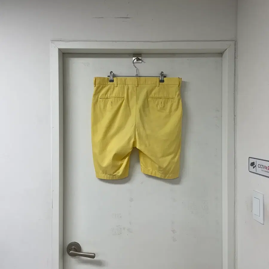 폴로 랄프로렌 치노 반바지 옐로우 34/32