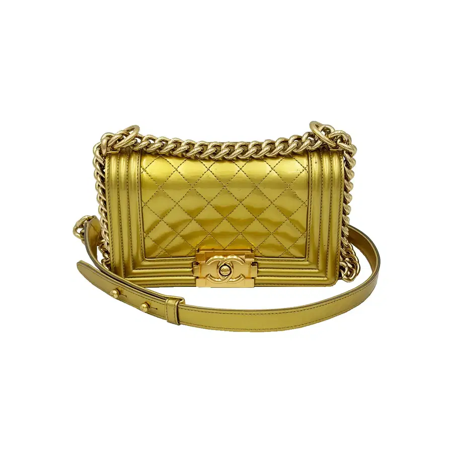 샤넬 Chanel A67085 골드 보이샤넬 금장 스몰 숄더백 (19번대)