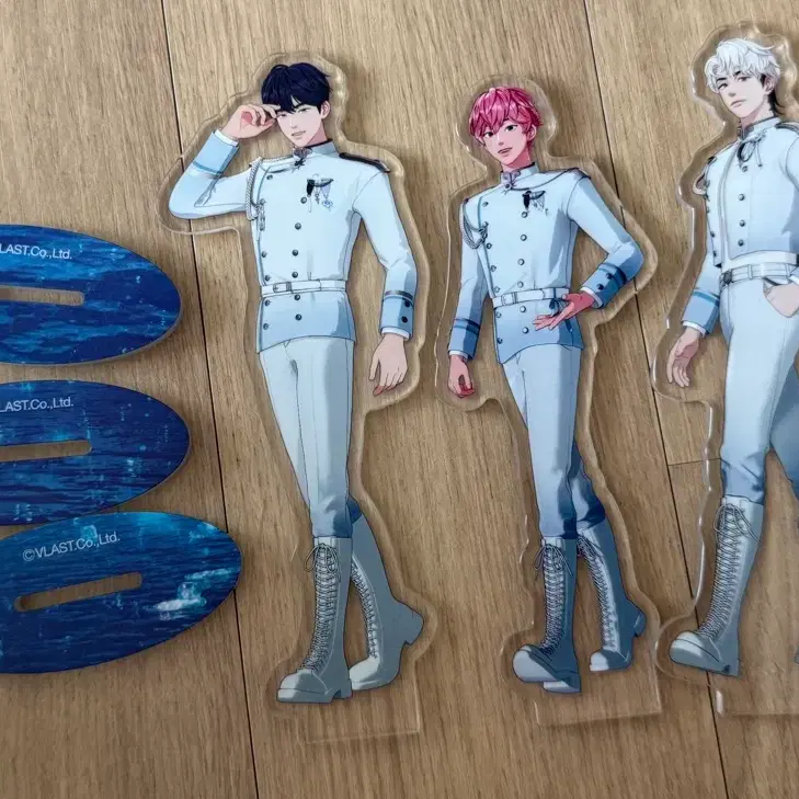플레이브 아크릴 스탠드