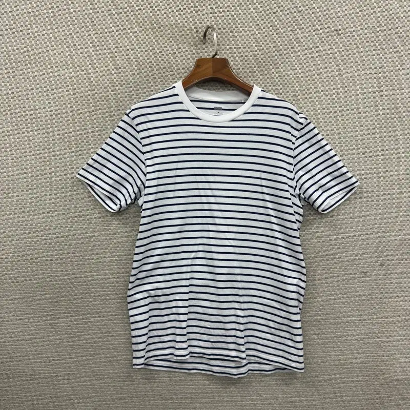유니클로 반팔티 M H01437