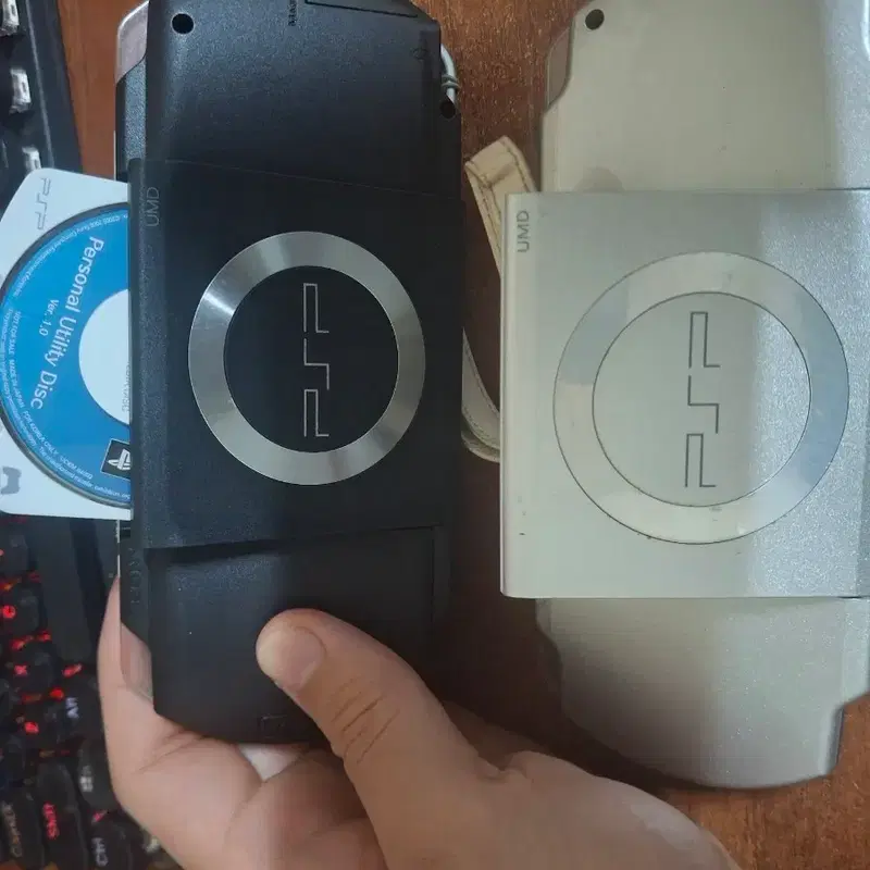 PSP 1005, 2000 팝니다