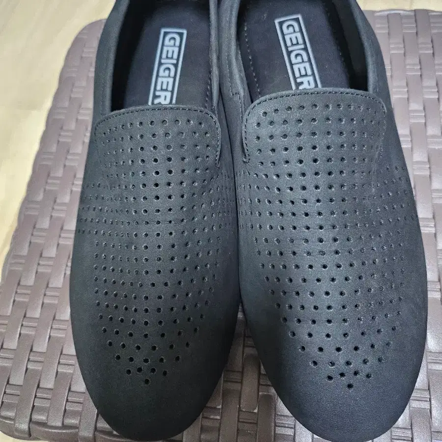 가이거 페니 로퍼 블랙. 230