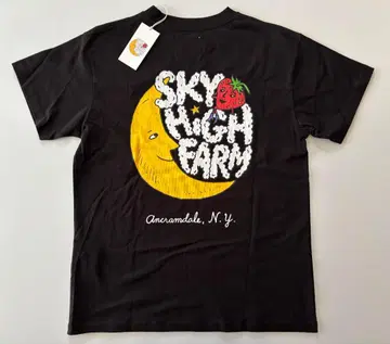 SKY HIGH FARM 티셔츠