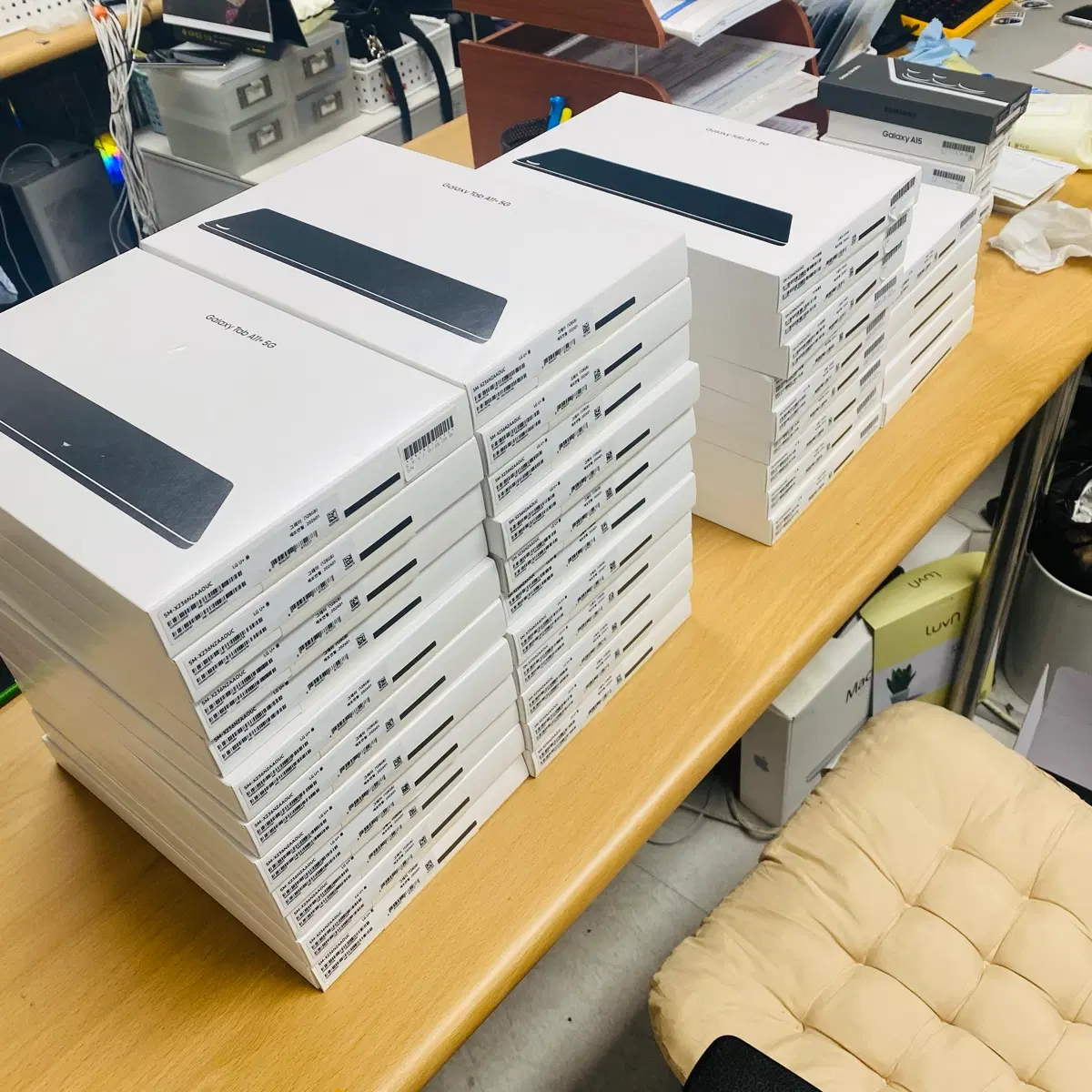 갤럭시 탭 A11+ 5G ( sim & WiFi )