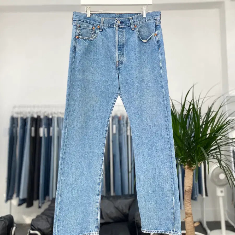리바이스 501 Straight Fit 00s 34사이즈 a6028