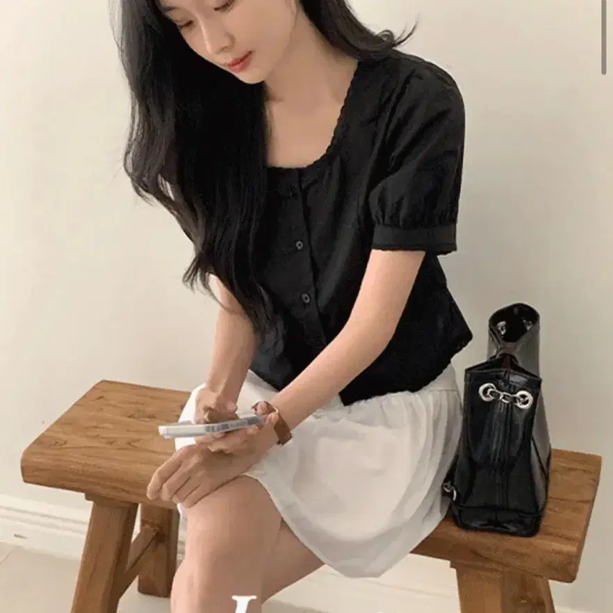 메리어라운드 이브 레이스 셔링 블라우스