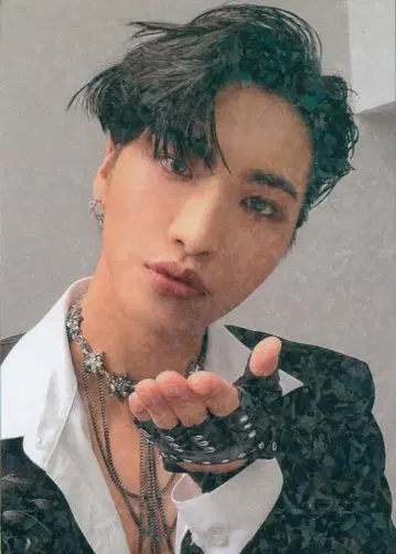 ATEEZ HMV SEONG HWA THE WORLD EP PARADIGM