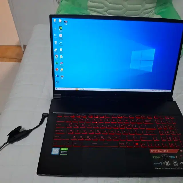 MSI 게이밍 노트북 GF75 Thin 9SC i7-9750 GTX1650
