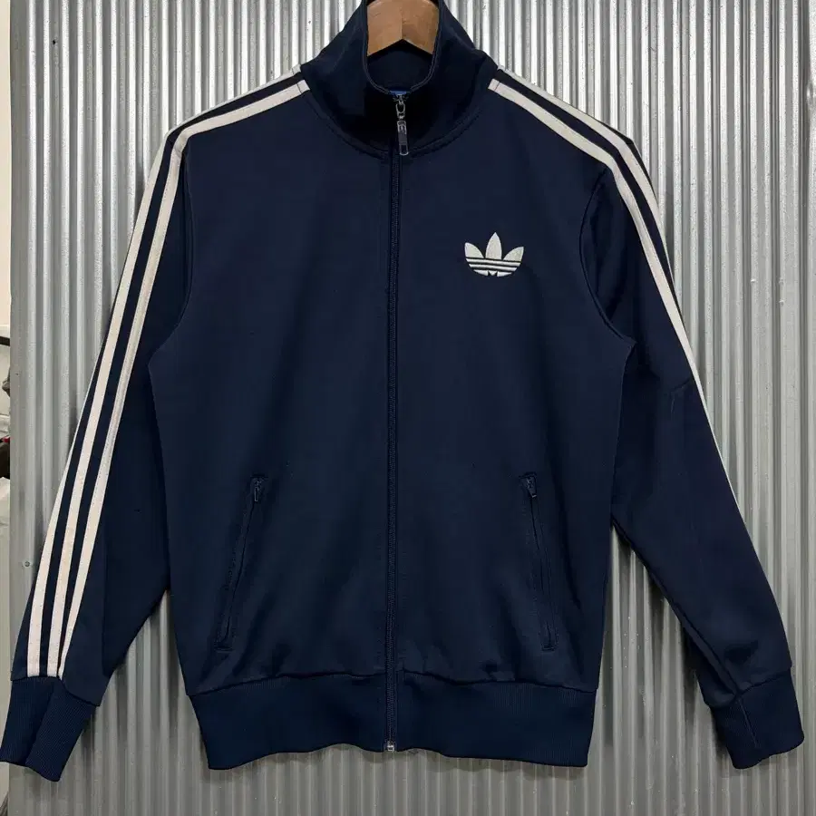 [090] 아디다스 오리지널스 adidas Originals 네이비 삼선 트랙 자켓 집업 4.5