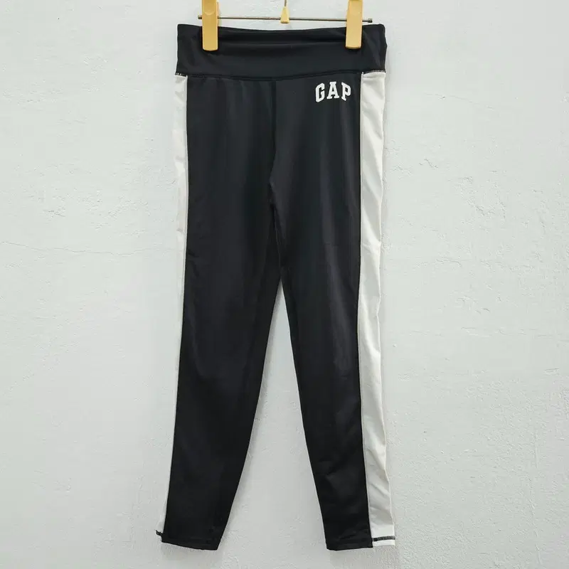 GAP FIT 레깅스 여 26 J6153
