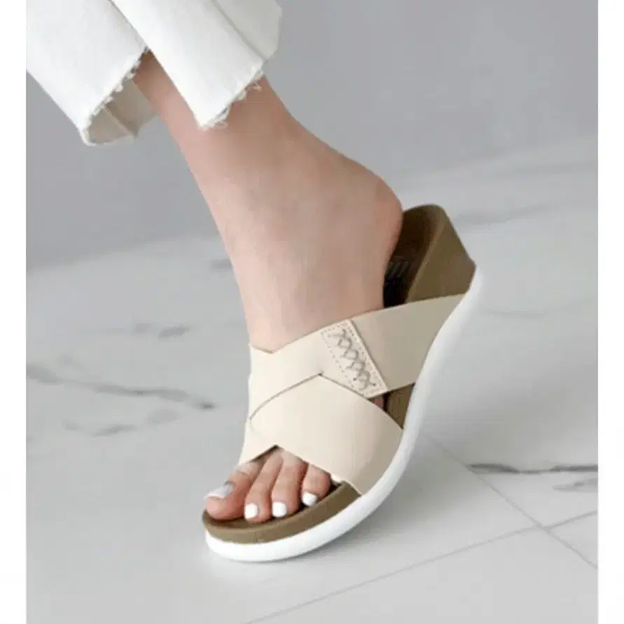메이드인 헤븐 슬리퍼 (5cm)