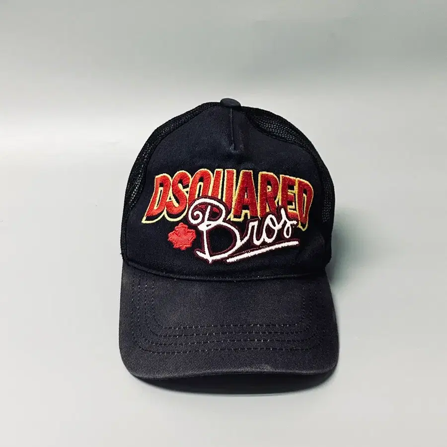 디스퀘어드2 (DSQUARED2) 브로스 자수 메쉬캡 (FREE)