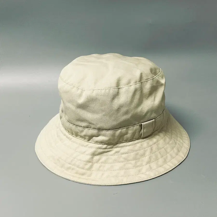 버버리 (Burberry) 노바체크 안감 베이지 버킷햇 (L)