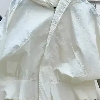 후드 바람막이 점퍼 아이보리
