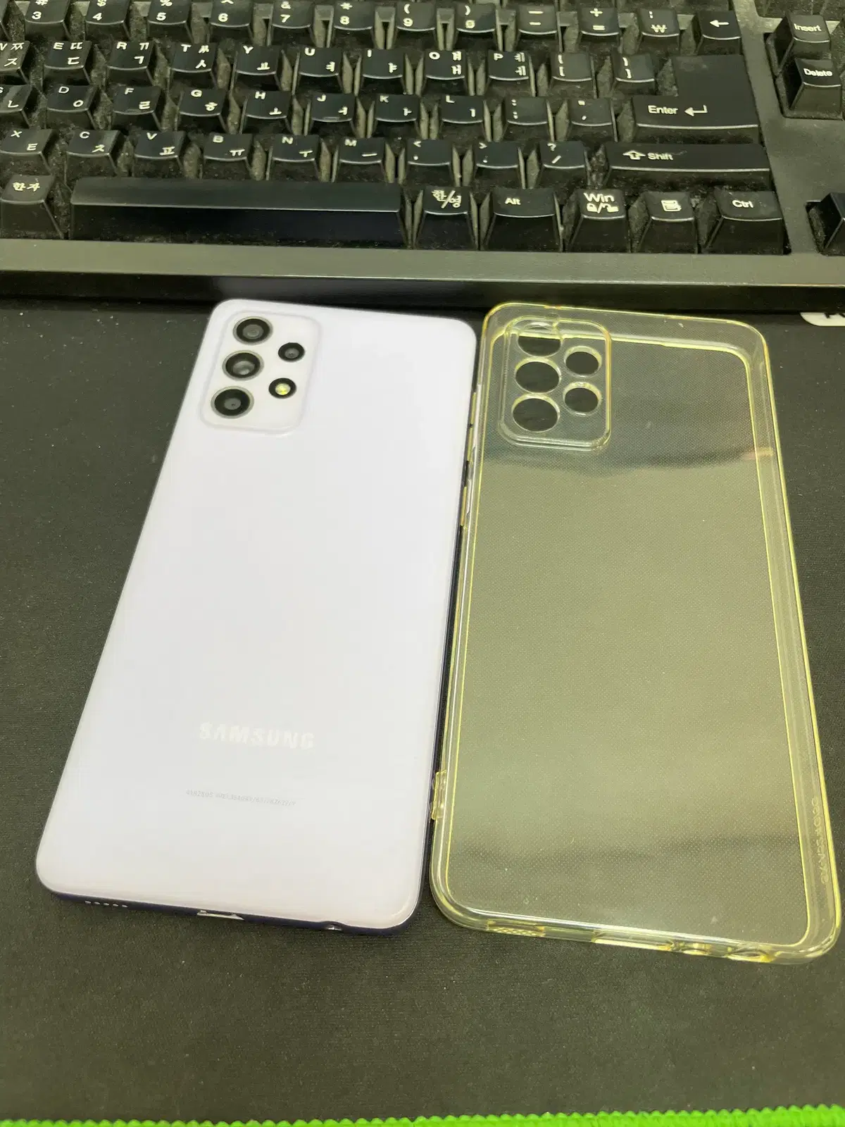 갤럭시A52 바이올렛 128GB 무잔상 상태좋은 중고15만1000원팝니다.