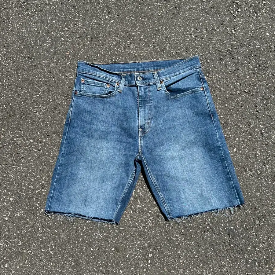 [리바이스] Levis 502 Denim Cut-Off Short Pants