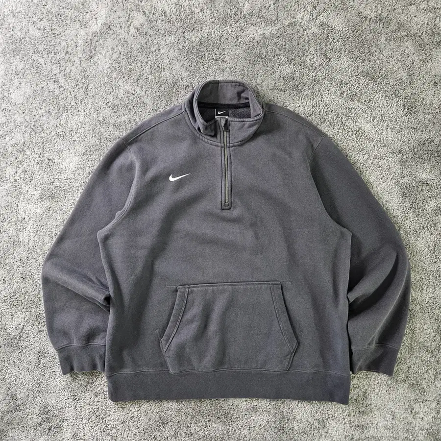 Nike 맨투맨