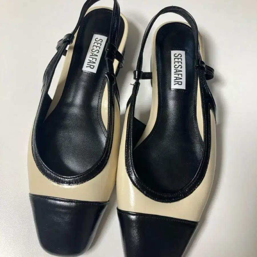 가죽 펌프스 블랙 베이지(1번착용)