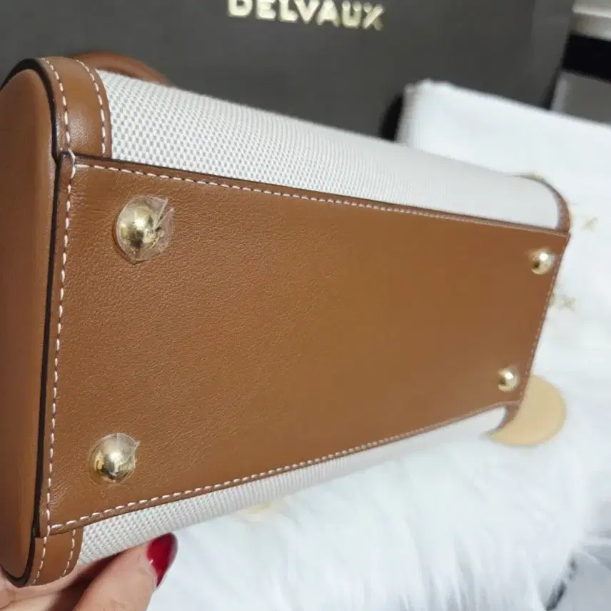 델보 델보(Delvaux)의 아이코닉 라인인 브리앙(Brillant) 캔버스 사진 5