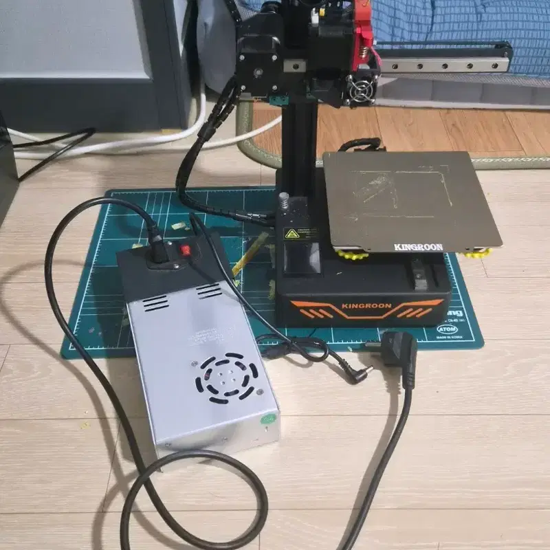 고장난 킹룬 3d프린터 KP3S5 판매합니다.
