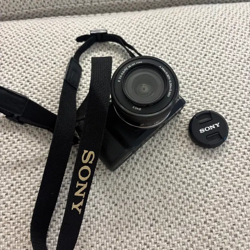 소니 알파 미러리스 카메라 a5000