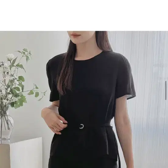 리리앤코 벨트 블라우스