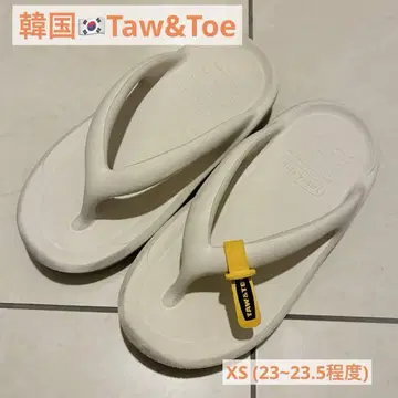 한국 TAW&TOE 샌들 크림