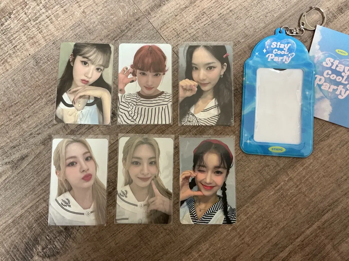 스테이씨 포카 판매((급처싸게양도해요 ㅠㅠ