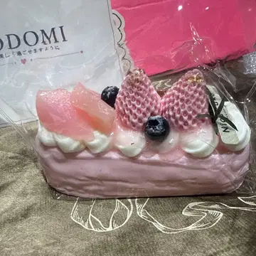 DODOMI 도도미 스퀴즈 케이크 딸기 복숭아 블루베리 데코