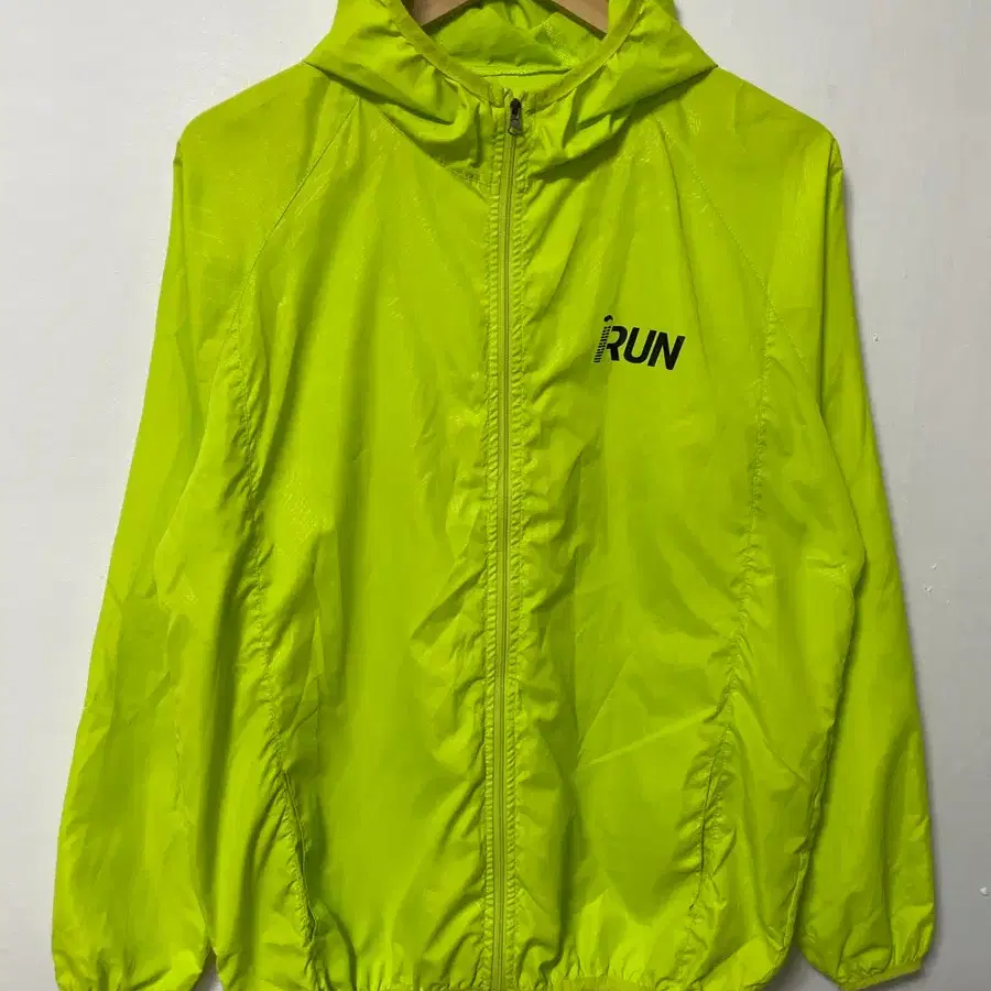 100 RUN 기능성 바람막이 자켓