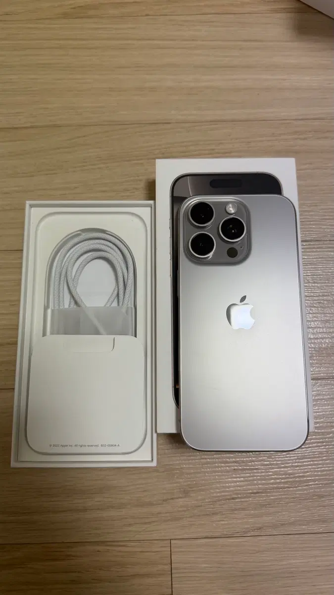 아이폰 16프로 128GB 네츄럴 티타늄 자급제
