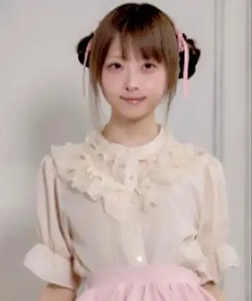 새상품 4L 호시나 사쿠라코 레이스 블라우스 크림