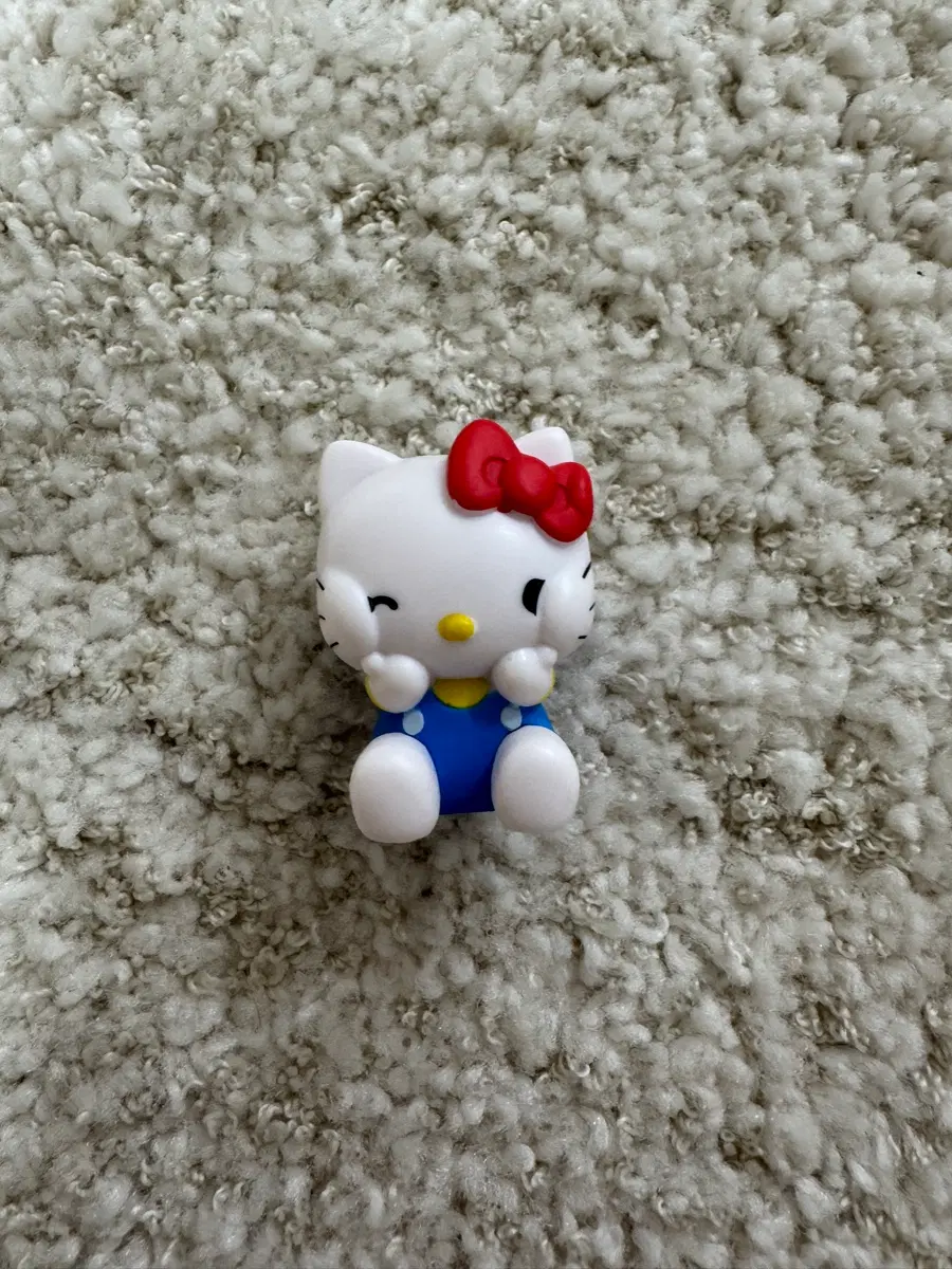헬로키티 짜부짜부 피규어