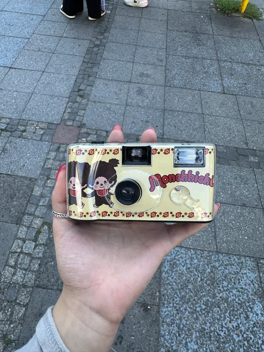 몬치치 다회용 필름카메라