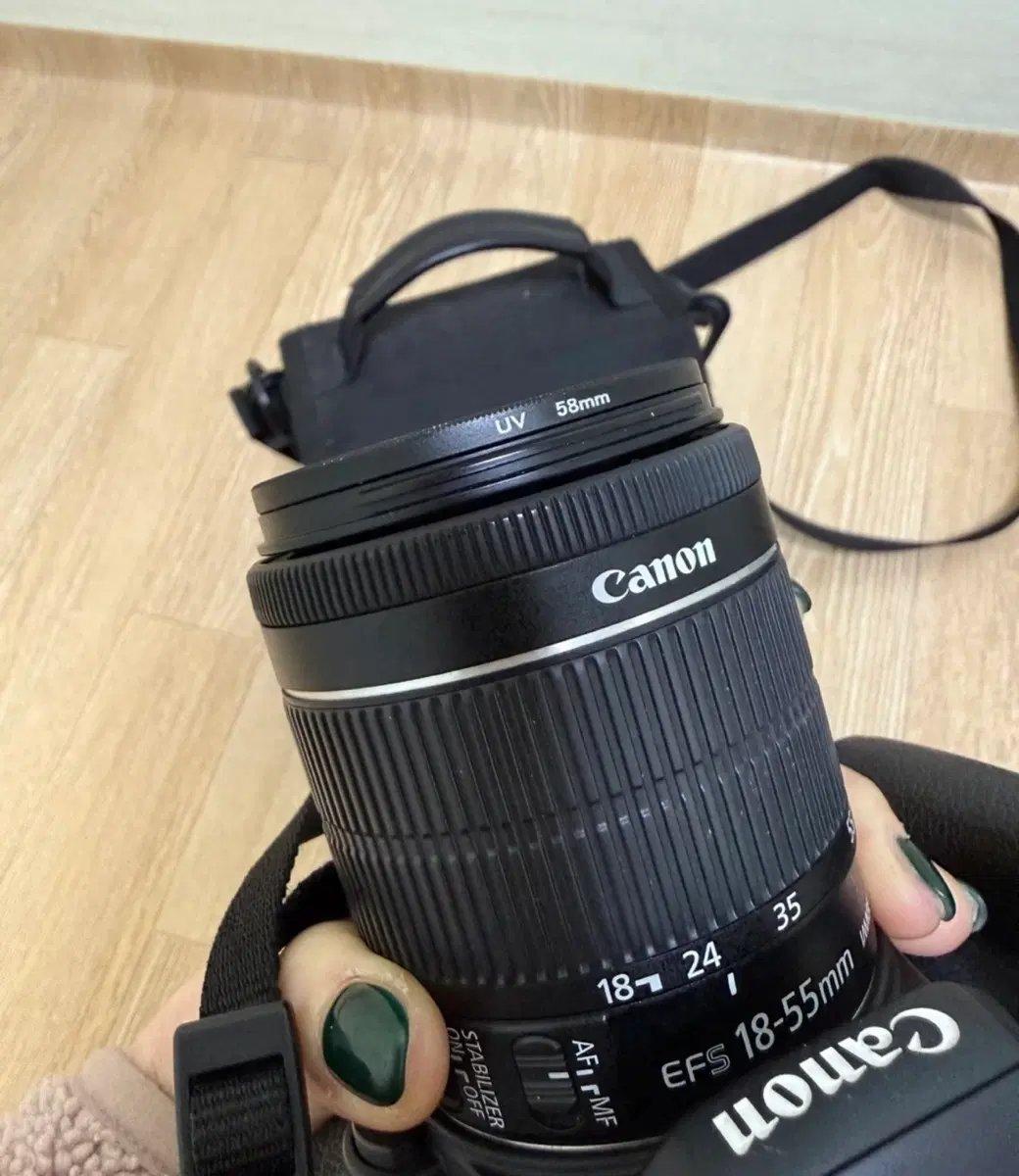 캐논 750d 카메라 풀패키지입니다 (EFS 18-55mm 렌즈,청소도구포함)