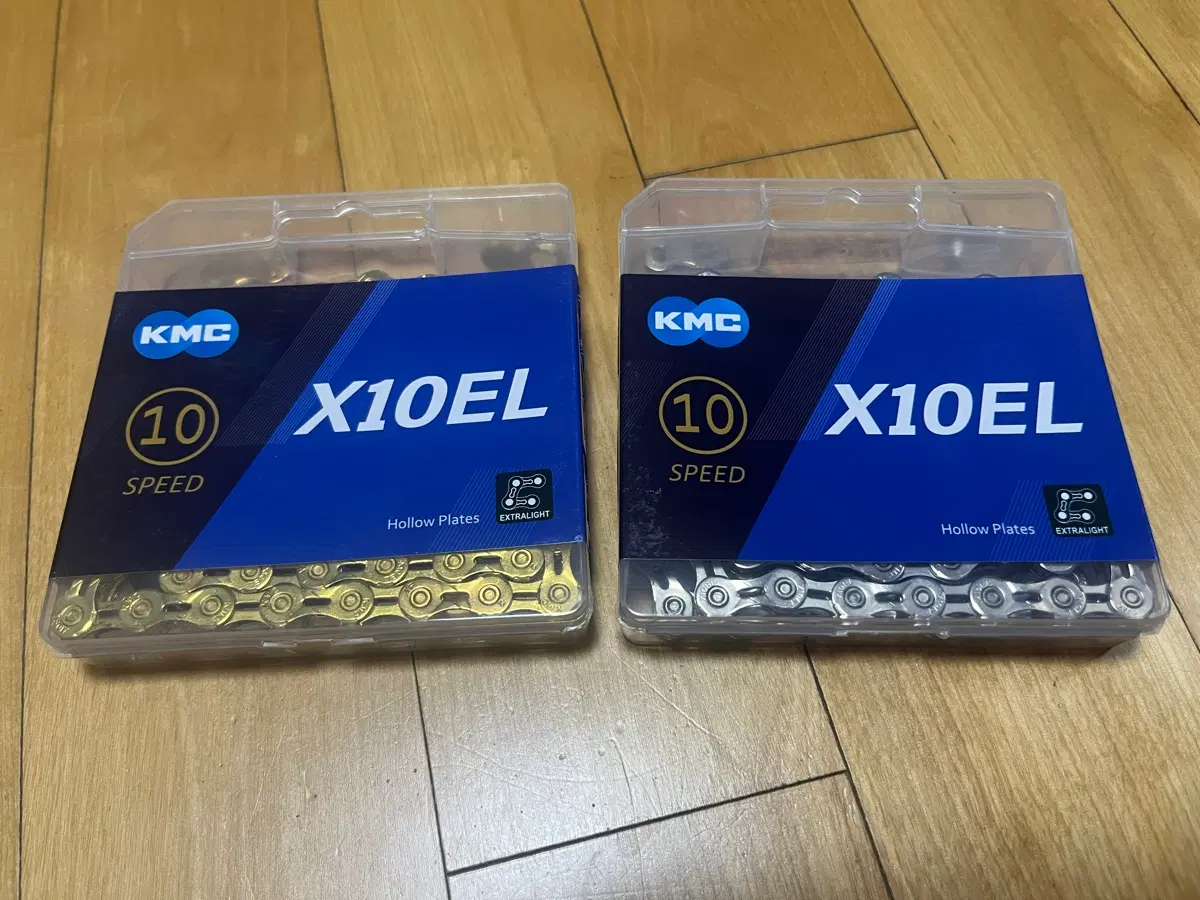 KMC X10EL (골드와 실버)