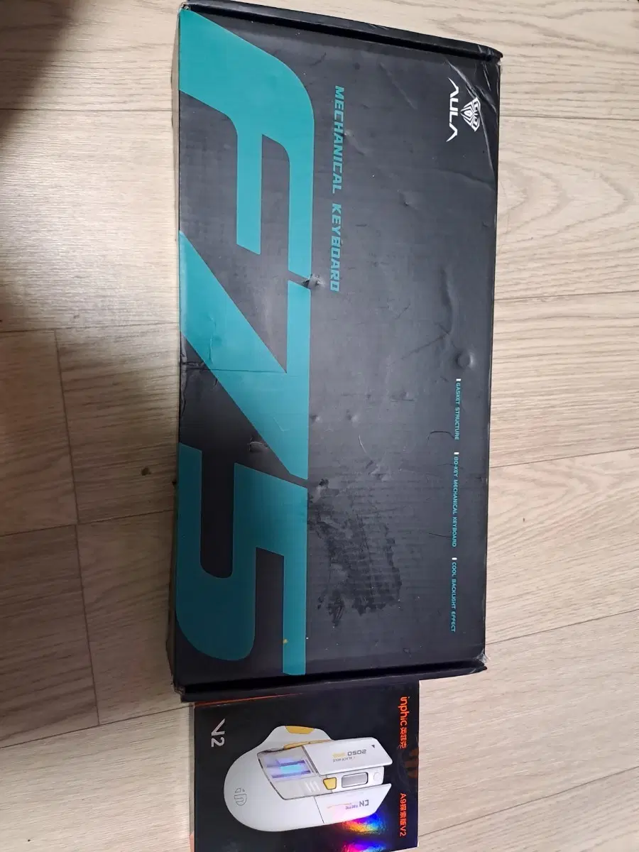 AULA F75 기계식 키보드 + Inphic A9 200 v2 마우스