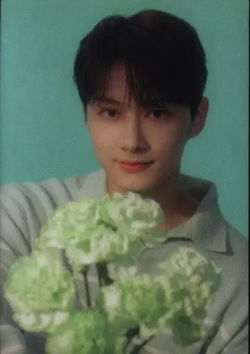 SEVENTEEN 2022 HANABI JUN 트레이딩 카드 0017