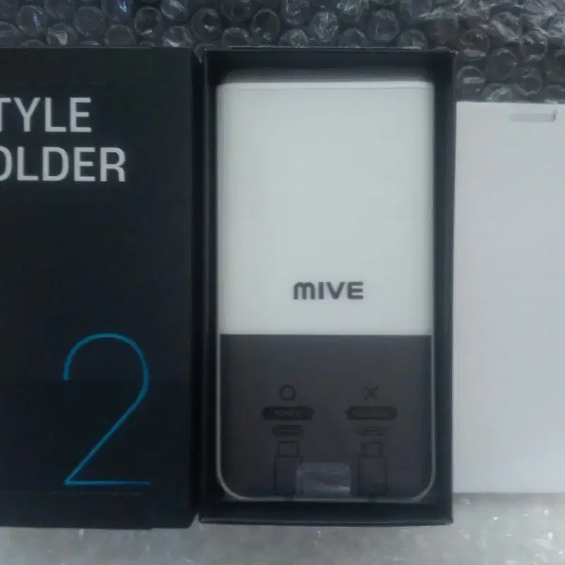 SKT KT LGT 모두가능 MIVE 스타일폴더2폰 32GB 화이트 미사용 새제품