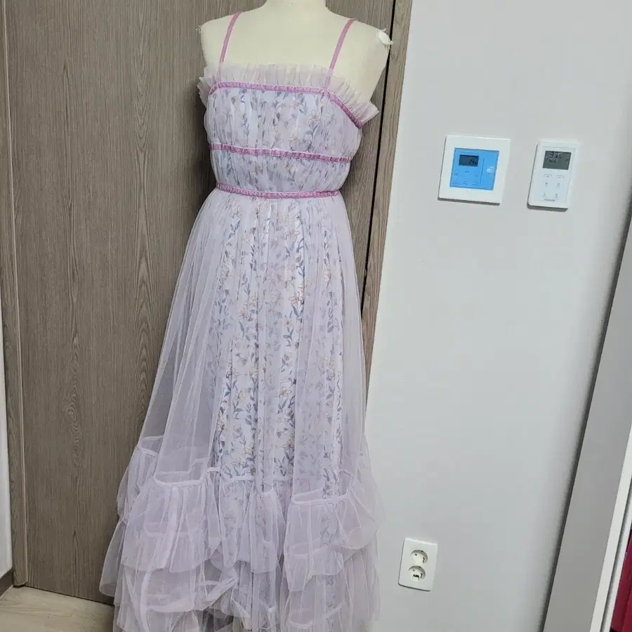 가격제안제품!!     GUKA sincethen 연보라색 꽃무늬 캉캉 쉬폰 롱원피스