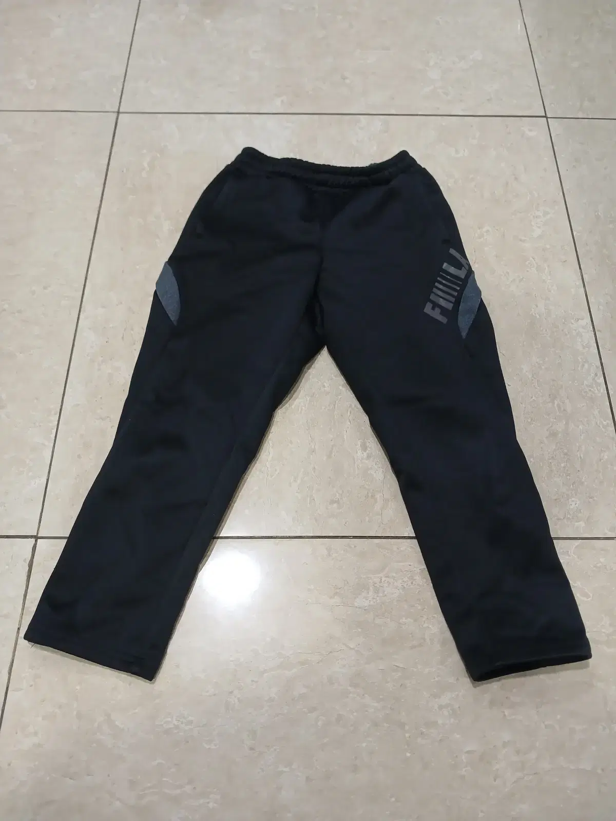 휠라(FILA) 아동용 블랙 트레이닝 팬츠 120